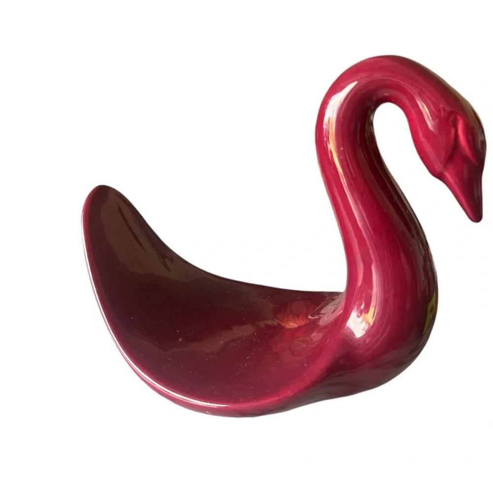 Vintage Nova Designs Bathroom Swan Towel Holder Maroon Burgundy